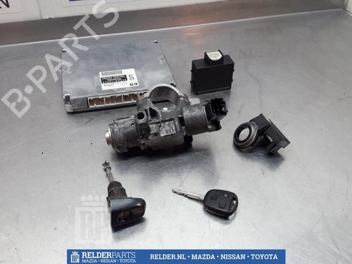 Used Engine control unit (ECU) TOYOTA AVENSIS Estate (_T25_) 2.0 D-4D (CDT250_, CDT250R) (116 hp) 22155818