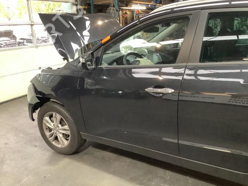 Left front door HYUNDAI ix35 (LM, EL, ELH) 2.0 | BP29503517C2 