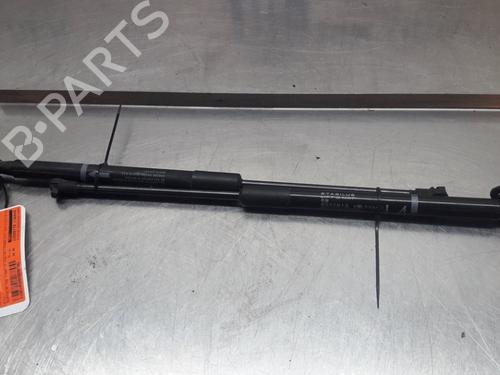 Tailgate lift support TOYOTA YARIS (_P13_) 1.5 Hybrid (NHP130_, NHP130) | BP22164089C138 