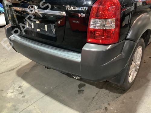 Paragolpes trasero HYUNDAI TUCSON (JM) 2.7 All-wheel Drive (175 hp) 31138087