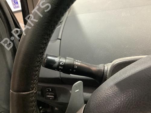 Commodo Essuie Glace / Phare TOYOTA YARIS (_P9_) 1.33 VVT-i (NSP90_, NSP90R) | BP30902032I23