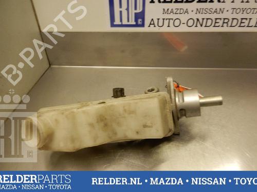 Brake master cylinder TOYOTA AVENSIS Estate (_T25_) 2.0 D-4D (CDT250_, CDT250R) | BP22145230M77 