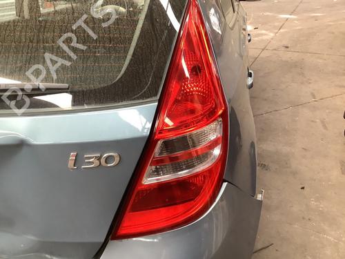 Farolim direito Farolim direito HYUNDAI i30 (FD) 1.6 (122 hp) 34574199 34574199
