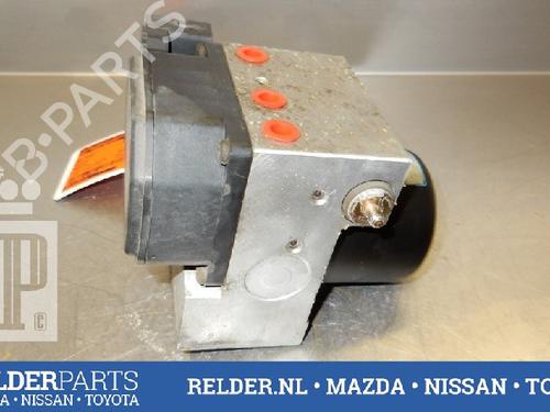 Used ABS pump TOYOTA PREVIA II (_R3_) 2.4 (ACR30) (156 hp) 22145565