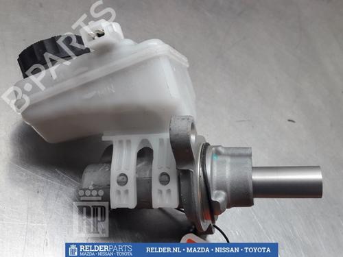 Used Brake master cylinder TOYOTA AYGO (_B1_) 1.0 (KGB10_, KGB10R) (68 hp) 22155731