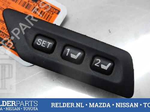 Used Switch TOYOTA AVENSIS Estate (_T27_) 2.0 D-4D (ADT270_, ADT270R) (126 hp) 22160138