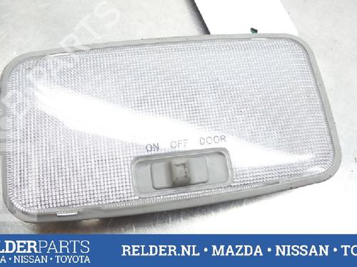 Used Interior roof light TOYOTA YARIS (_P9_) 1.3 VVT-i (SCP90_, SCP90R) (87 hp) 22137210