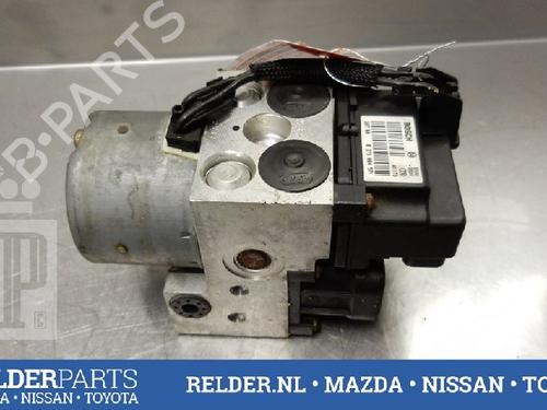 Used Electronic module TOYOTA COROLLA (_E12_) 1.4 VVT-i (ZZE120_, ZZE120R) (97 hp) 22144432