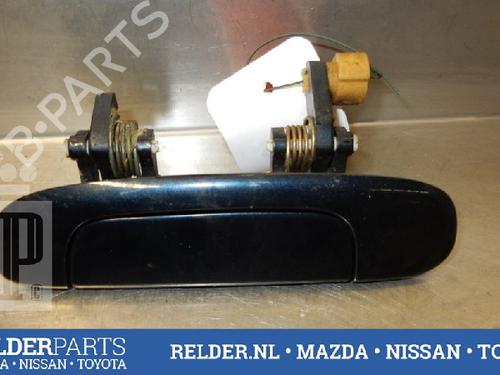 Venstre bak utvendig håndtak MAZDA PREMACY (CP) 1.9 (CP10P) (114 hp) 22139231