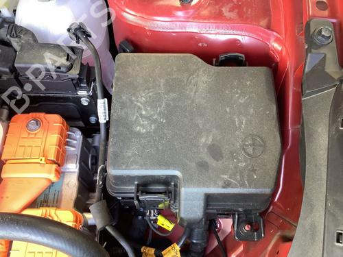 Used Fuse box Fuse box 25935381 25935381
