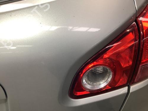 Høyre baklys NISSAN QASHQAI I (J10, NJ10) 1.6 (114 hp) 31755418