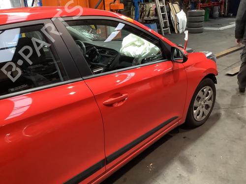 Porta anteriore destra HYUNDAI i20 II (GB, IB) 1.0 T-GDI (101 hp) 32221289