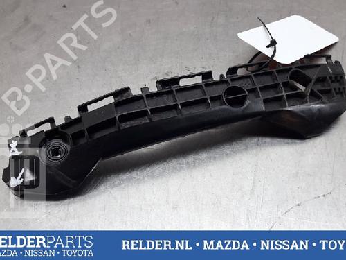 Used Rear bumper bracket TOYOTA YARIS (_P13_) 1.5 Hybrid (NHP130_) (101 hp) 22161299