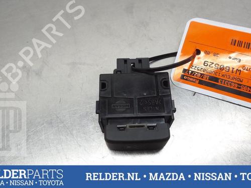 Used Switch NISSAN MICRA IV (K13K, K13KK) 1.2 DIG-S (98 hp) 22162228