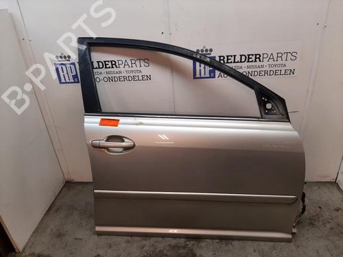 Used Right front door TOYOTA AVENSIS Estate (_T25_) 2.0 VVT-i (AZT250_, AZT250R) (147 hp) 22168385