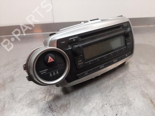 Radio TOYOTA YARIS (_P13_) 1.0 (KSP130_, KSP130) | BP24028276E6 