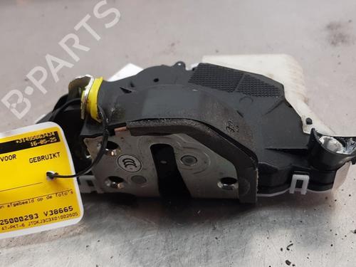 front-left-lock-toyota-verso-s-_p12_-2010-2011-2012-2013-2014-2015-2016-26327101 main image