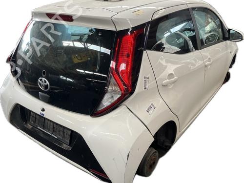 Venstre bak støtdemper TOYOTA AYGO (_B4_) 1.0 VVTi (KGB40) (72 hp) 25702516