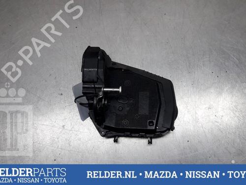 Used Rear right lock TOYOTA PRIUS Liftback (_W2_) 1.5 Hybrid (NHW20_, NHW20R) (112 hp) 22158215