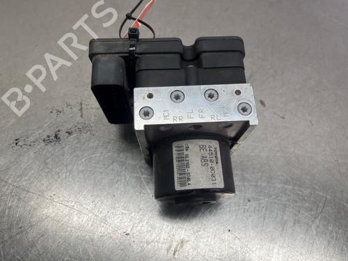 Used ABS pump TOYOTA YARIS (_P9_) 1.0 VVT-i (KSP90_, KSP90R) (69 hp) 28173558