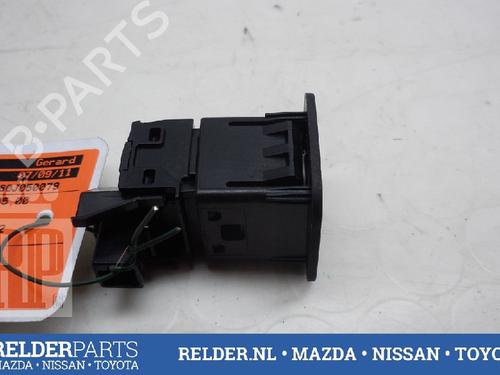 switch-toyota-iq-_j1_-10-kgj10_-kgj10r-2008-2009-2010-2011-2012-2013-2014-2015-22138473 main image