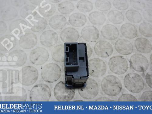 Switch NISSAN PRIMERA (P12) 1.6 | BP22148983I30 