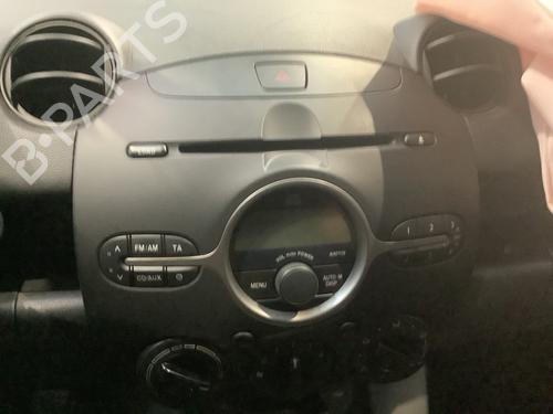Used Radio Radio MAZDA 2 (DE_, DH_) 1.3 (DE3FS) (75 hp) 22550148 22550148
