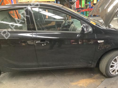 Used Right front door Right front door 37271367 37271367