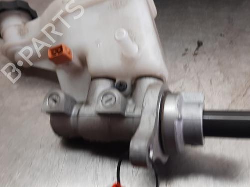 Used Brake master cylinder Brake master cylinder KIA PRO CEE'D (JD) 1.4 CRDi 90 (90 hp) 33745851 33745851