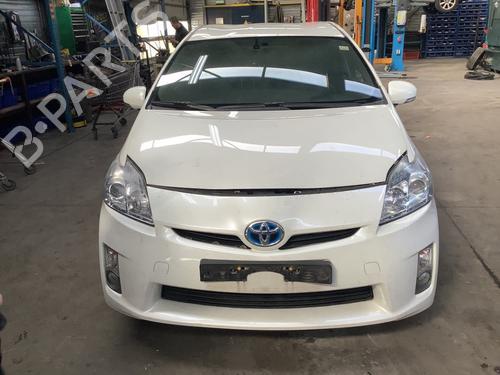 Washer pump TOYOTA PRIUS (_W3_) 1.8 Hybrid (ZVW30) | BP22165752E24 