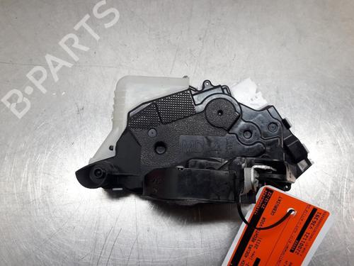 Used Front right lock TOYOTA YARIS (_P13_) 1.5 Hybrid (NHP130_, NHP130) (101 hp) 22164790