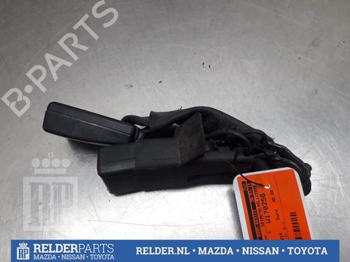 Used Seat buckle TOYOTA AVENSIS Saloon (_T27_) 2.0 D-4D (ADT270_, ADT270R) (124 hp) 22155630