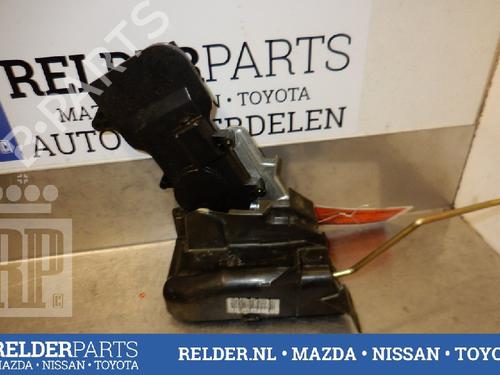 Used Front right lock MAZDA 2 (DY) 1.4 (80 hp) 22140153