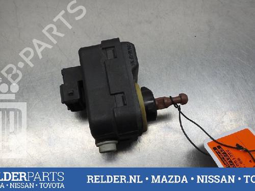 Used Headlight adjuster motor NISSAN MICRA III (K12) 1.4 16V (88 hp) 22144830
