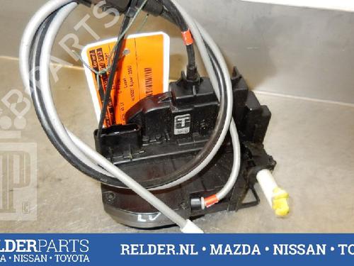 Used Front left lock NISSAN NOTE (E11, NE11) 1.5 dCi (90 hp) 22142907