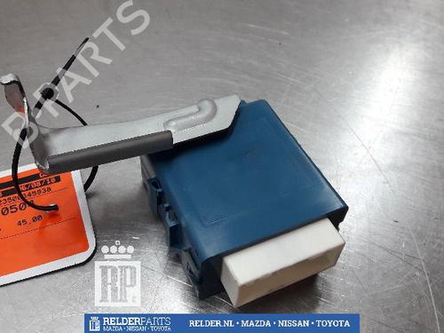 Used Control unit Control unit TOYOTA YARIS VERSO (_P2_) 1.3 (NCP20_, NCP22_, NCP20R, NCP22R) (84 hp) 22156135 22156135