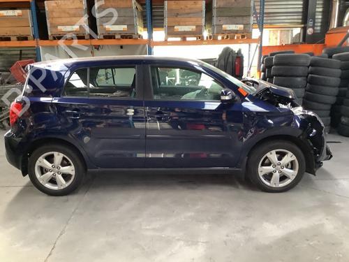 Højre fortil lås TOYOTA URBAN CRUISER (_P1_) 1.33 (NSP110_, NSP110) (101 hp) 22163970