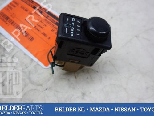 Switch NISSAN PATROL GR V Wagon (Y61) 3.0 DTi | BP22137595I30 