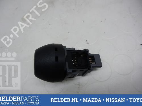 Used Warning switch TOYOTA RAV 4 III (_A3_) 2.2 D 4WD (ALA30_, ALA30R) (177 hp) 22144277