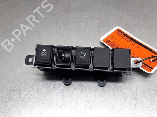Used Switch NISSAN PULSAR Hatchback (C13) 1.2 DIG-T (115 hp) 22163180