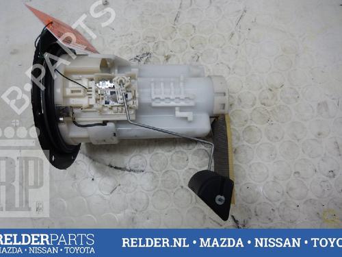 Used Fuel pump TOYOTA AVENSIS VERSO (_M2_) 2.4 VVT-i (ACM21) (156 hp) 22148930