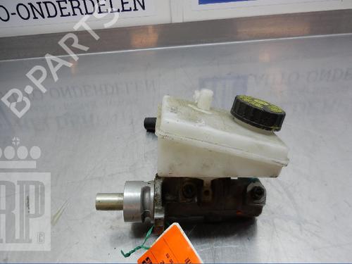 Used Brake master cylinder TOYOTA YARIS (_P1_) 1.0 (SCP10_, SCP10R) (65 hp) 22151210