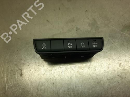 Used Switch MAZDA 3 Hatchback (BP) 2.0 SKYACTIV-G M Hybrid (122 hp) 28173637
