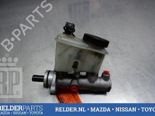 Used Brake master cylinder MAZDA 323 S VI Saloon (BJ) 2.0 TD (BJEP) (90 hp) 22138903