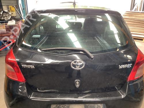 Used Tailgate TOYOTA YARIS (_P9_) 1.3 VVT-i (SCP90_, SCP90R) (87 hp) 28017224