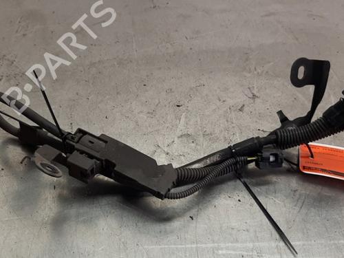 Used Handbrake cable TOYOTA YARIS (_P21_, _PA1_, _PH1_) 1.5 Hybrid (MXPH10, MXPH11) (116 hp) 32082731