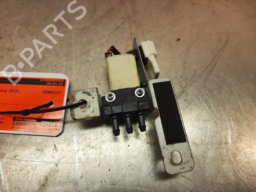 Used Electronic sensor NISSAN QASHQAI II SUV (J11, J11_) 1.2 DIG-T (115 hp) 22168629
