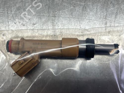 Injector TOYOTA VERSO (_R2_) 1.8 (ZGR21_, ZGR21R) | BP28173585M100 