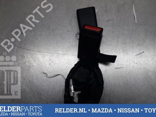 Seat buckle TOYOTA AURIS Estate (_E18_) 1.8 Hybrid (ZWE186_, ZWE186R, ZWE186H) | BP22160347I32 