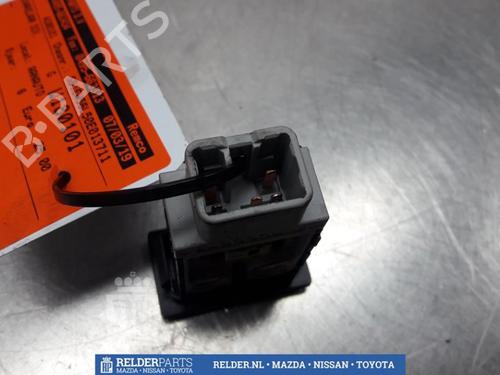Switch TOYOTA AVENSIS Estate (_T25_) 2.0 D-4D (CDT250_, CDT250R) | BP22162274I30 